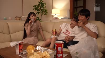 MIDV-679 彼女の双子のお姉さんが肉食すぎるアプローチで僕を誘惑 滝冬ひかり